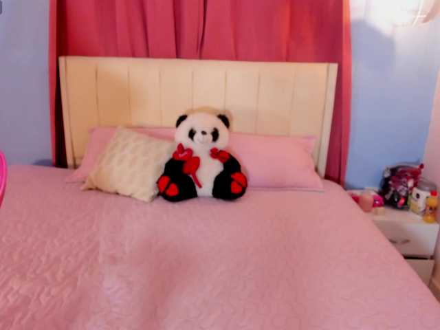 Alizzon-blake live cam on BongaCams