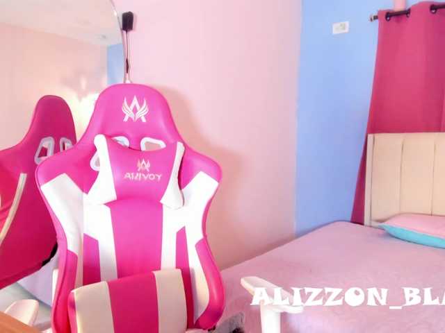 Alizzon-blake live cam on BongaCams