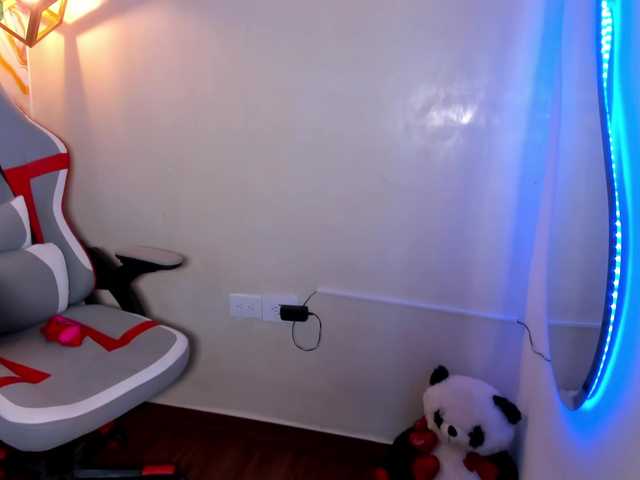 Alizzon-blake live cam on BongaCams