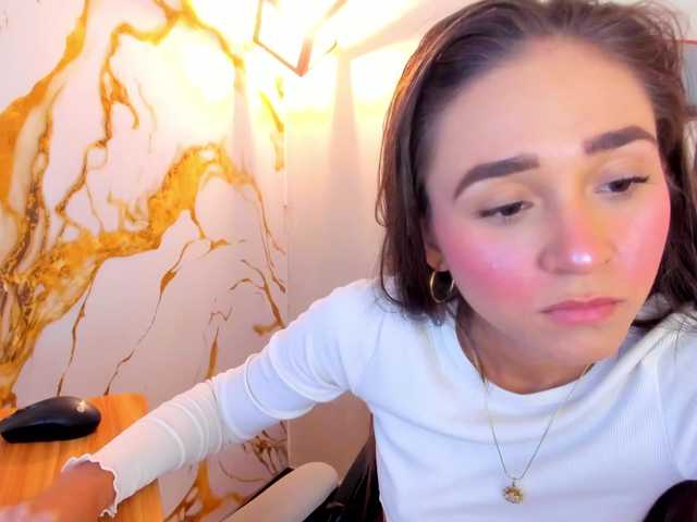 Alizzon-blake live cam on BongaCams