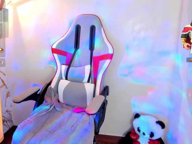 Alizzon-blake live cam on BongaCams