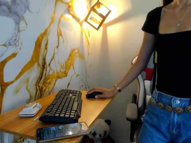 Alizzon-blake live cam on BongaCams