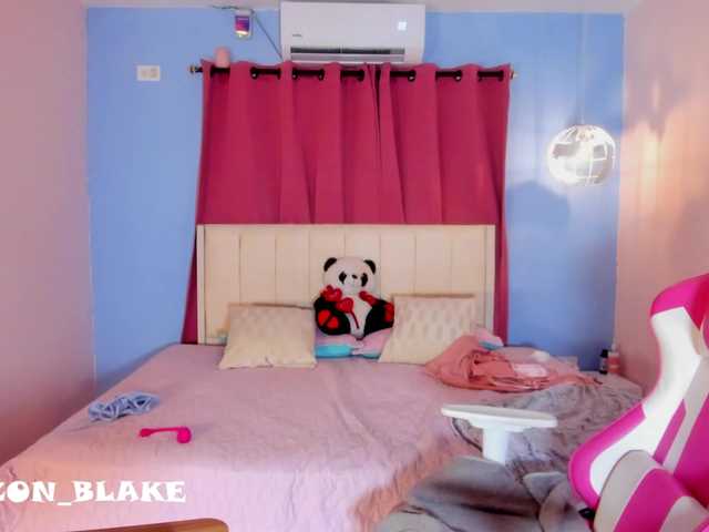 Alizzon-blake live cam on BongaCams