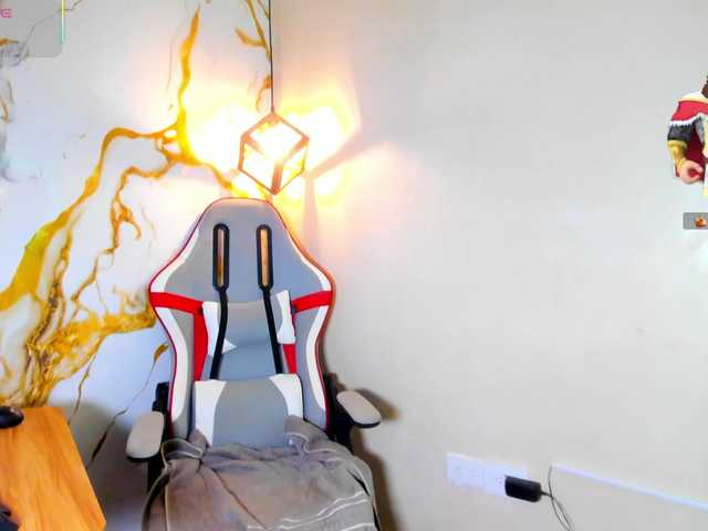 Alizzon-blake live cam on BongaCams
