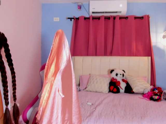 Alizzon-blake live cam on BongaCams