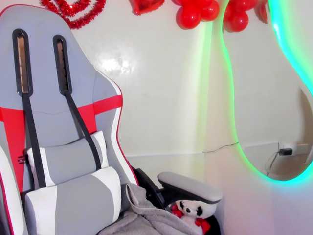Alizzon-blake live cam on BongaCams