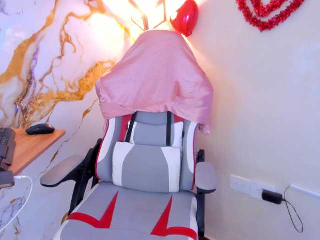 Alizzon-blake live cam on BongaCams