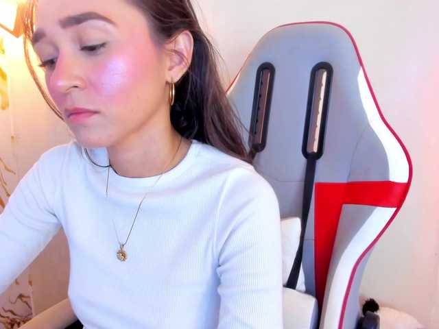 Alizzon-blake live cam on BongaCams