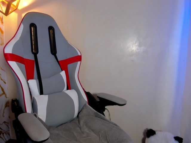 Alizzon-blake live cam on BongaCams