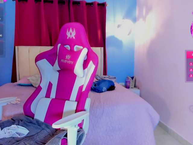 Alizzon-blake live cam on BongaCams