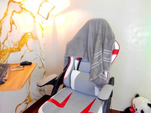 Alizzon-blake live cam on BongaCams