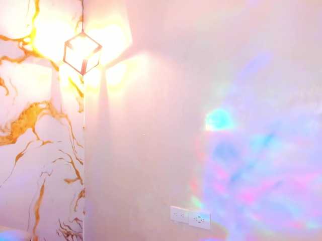 Alizzon-blake live cam on BongaCams