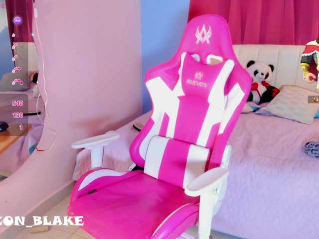 Alizzon-blake live cam on BongaCams