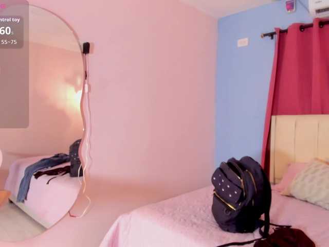 Alizzon-blake live cam on BongaCams