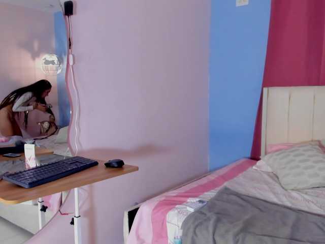 Alizzon-blake live cam on BongaCams