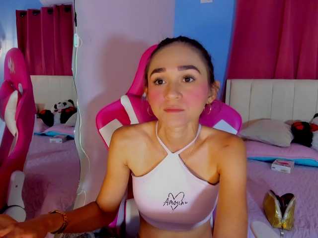 Alizzon-blake live cam on BongaCams