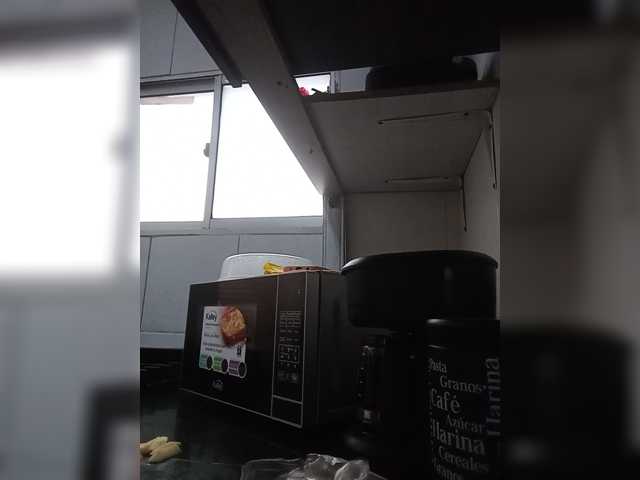 Alizzon-blake live cam on BongaCams