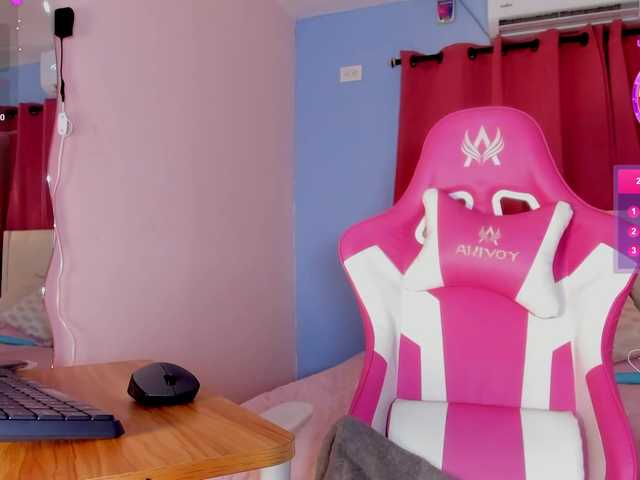 Alizzon-blake live cam on BongaCams
