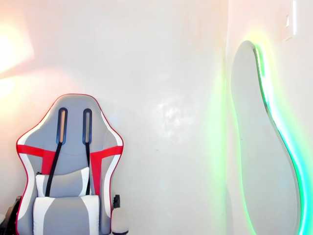 Alizzon-blake live cam on BongaCams