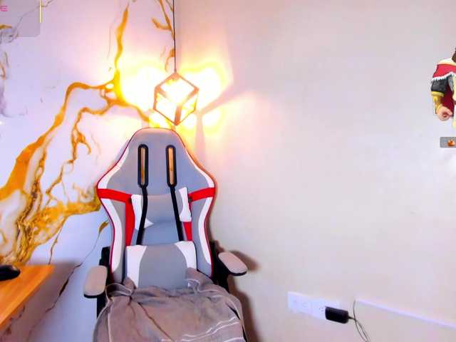 Alizzon-blake live cam on BongaCams
