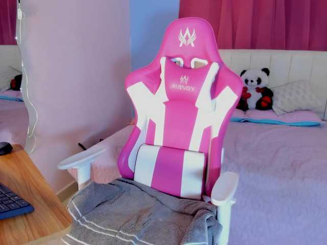 Alizzon-blake live cam on BongaCams