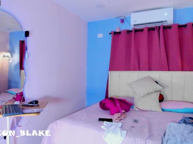 Alizzon-blake live cam on BongaCams