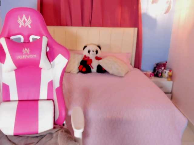 Alizzon-blake live cam on BongaCams