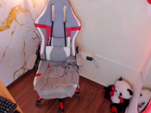 Alizzon-blake live cam on BongaCams