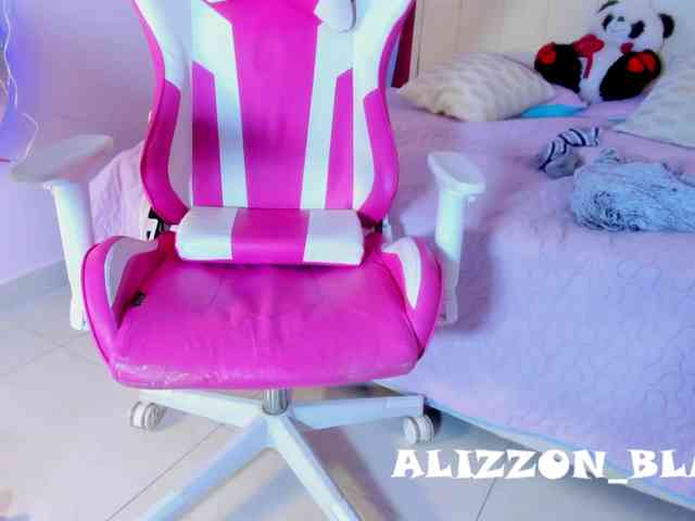 Alizzon-blake Live Webcam on BongaCams