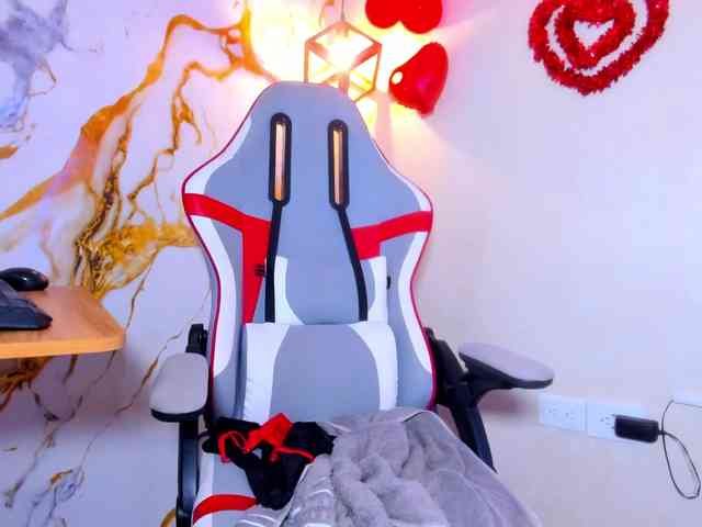 Alizzon-blake webcam