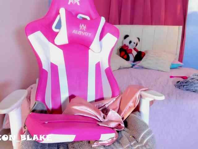 Alizzon-blake Alizzon-blake
