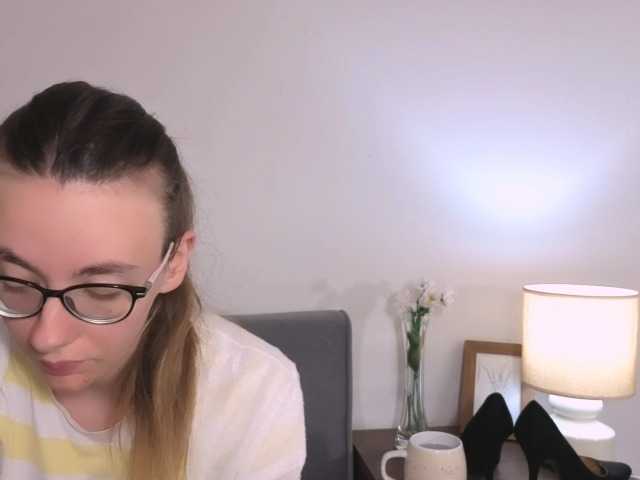 AnnaWonderful live cam on BongaCams