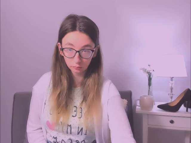 AnnaWonderful live cam on BongaCams