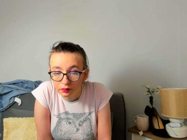 AnnaWonderful live cam on BongaCams