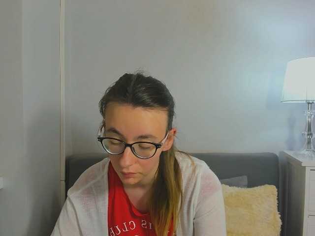 AnnaWonderful live cam on BongaCams