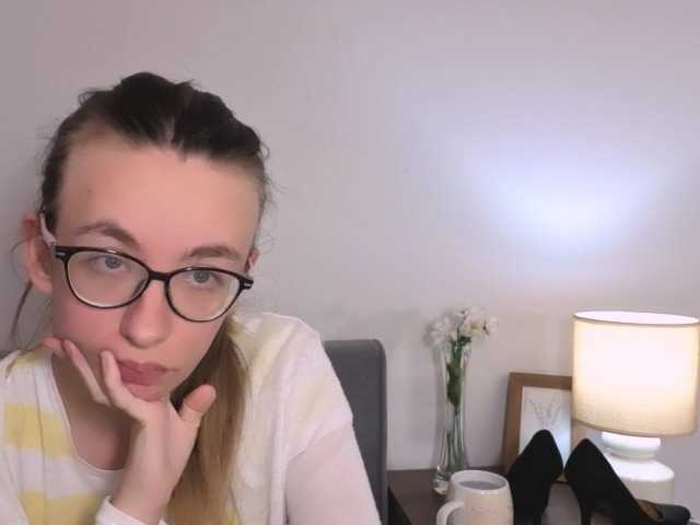 AnnaWonderful live cam on BongaCams