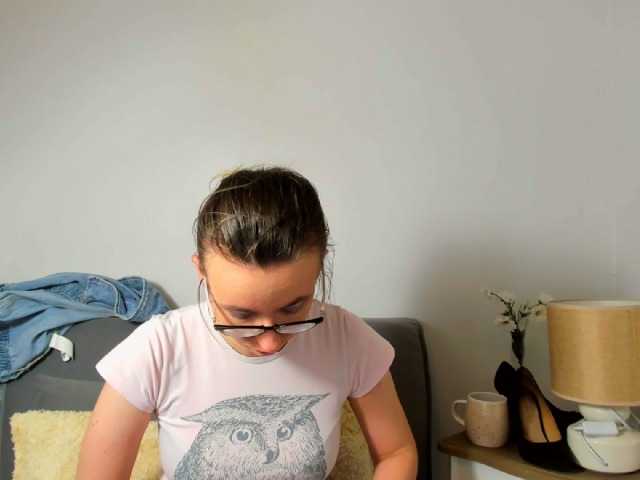 AnnaWonderful live cam on BongaCams
