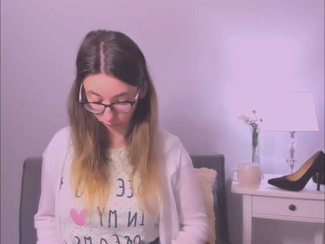 AnnaWonderful live cam on BongaCams