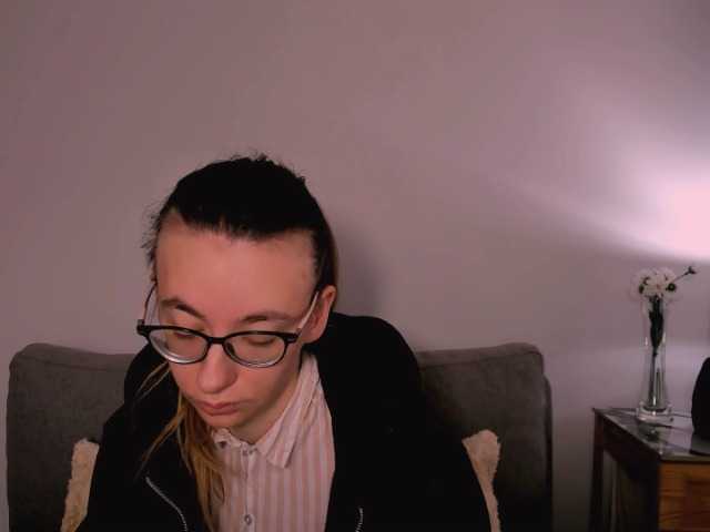 AnnaWonderful live cam on BongaCams