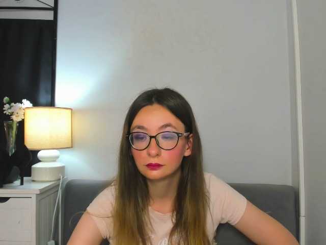 AnnaWonderful live cam on BongaCams