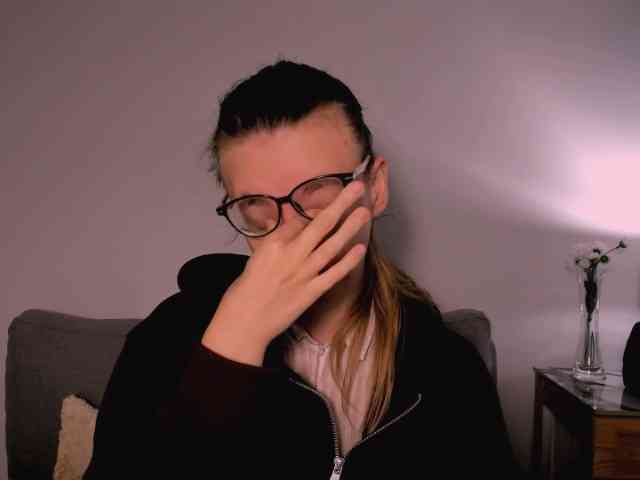 annawonderful's live room