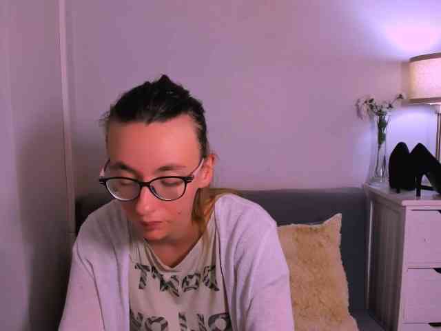 AnnaWonderful webcam