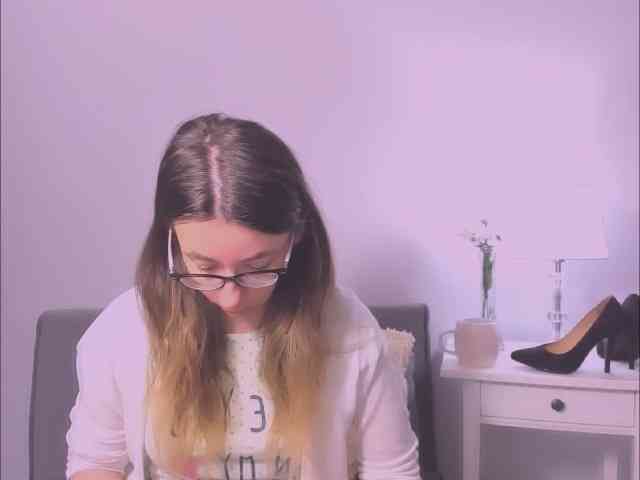 AnnaWonderful webcam