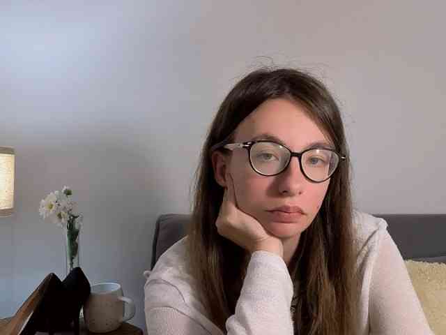 AnnaWonderful webcam