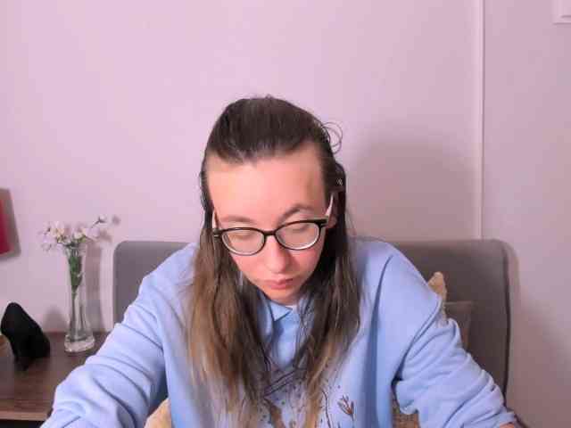 AnnaWonderful webcam