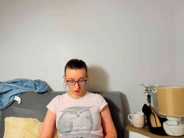 AnnaWonderful webcam