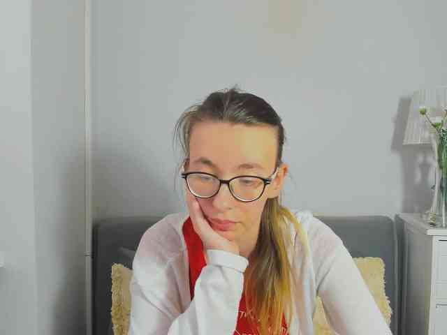 Model: AnnaWonderful