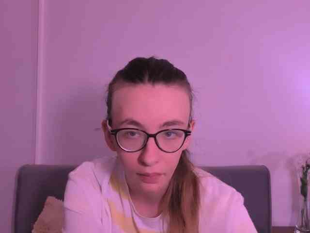 AnnaWonderful webcam