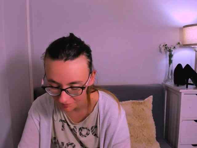 AnnaWonderful webcam