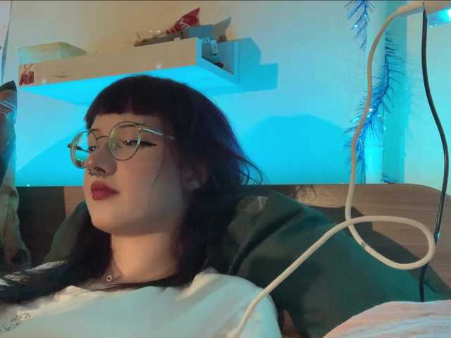 MilanaZaya live cam on BongaCams